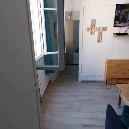 2 Pieces Apartment Nice